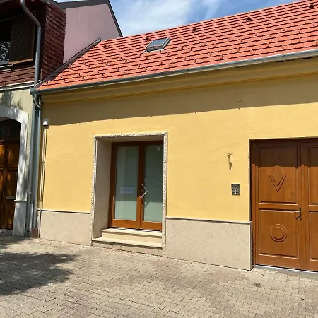 Aradi 6 Apartman